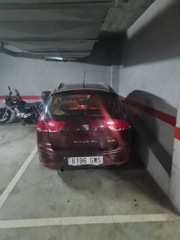 Garaje en Alquiler en Calle Pedro Molina, 9 en La Victoria