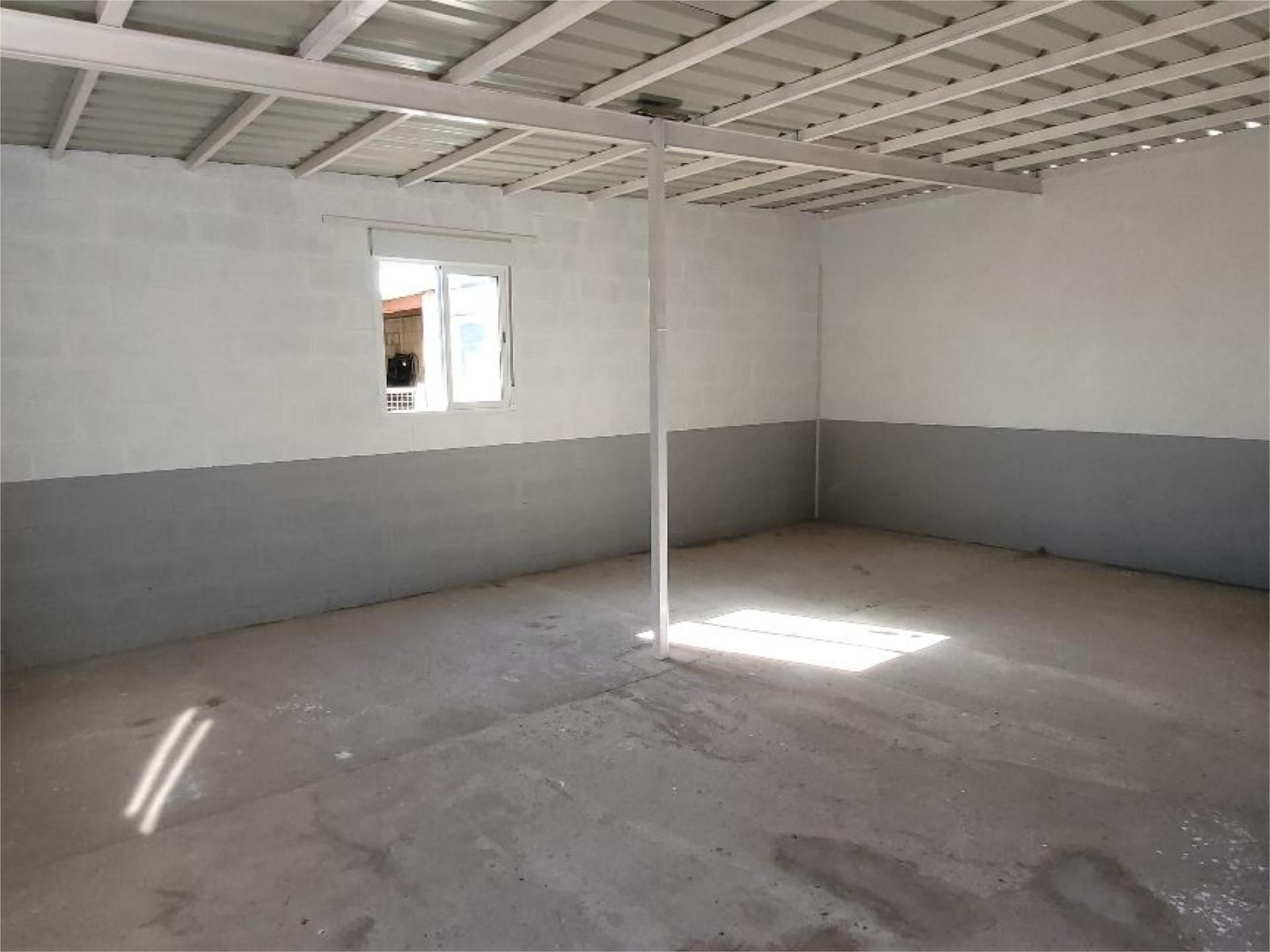 Box room to rent in Camarma de Esteruelas