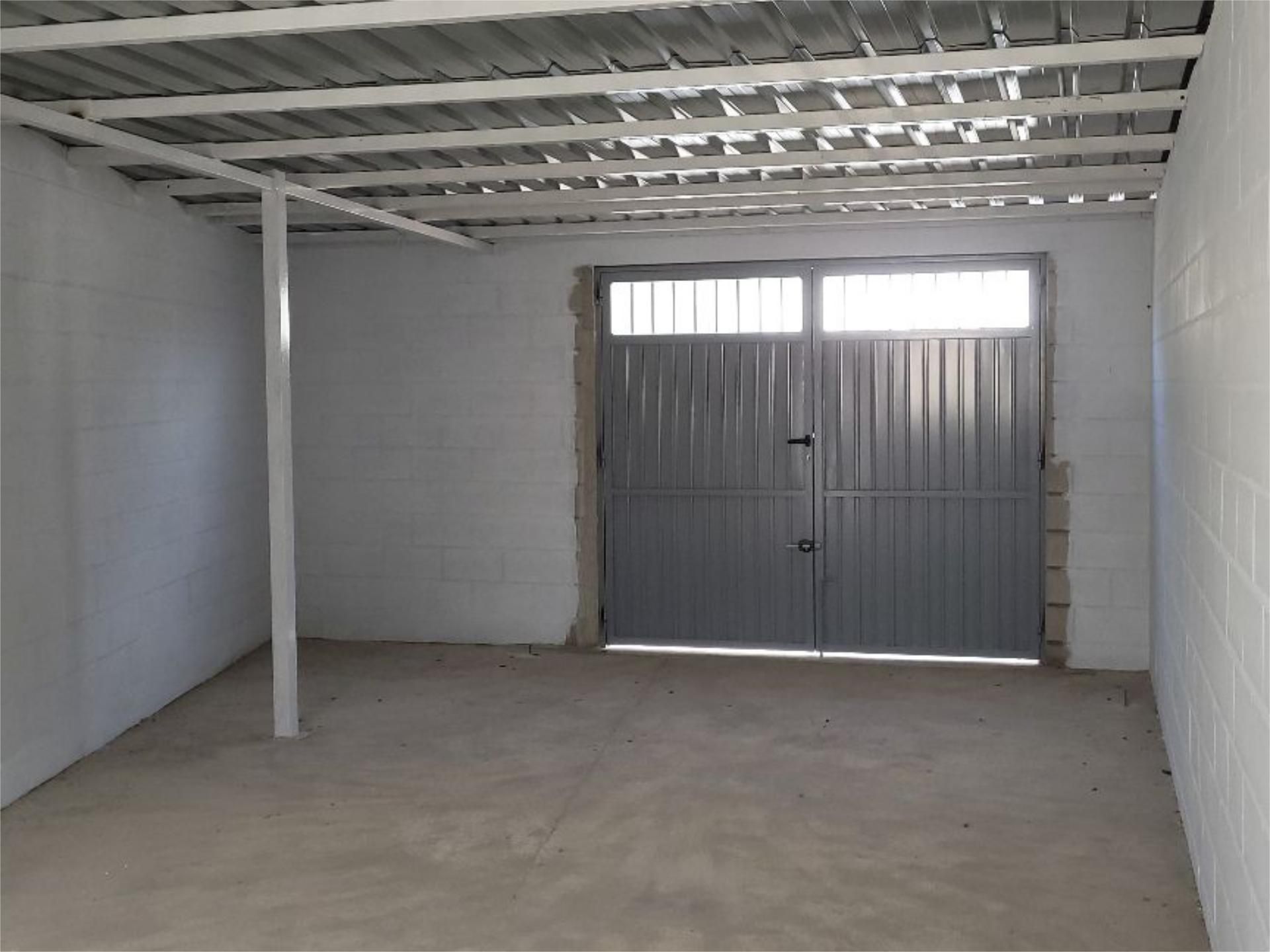 Box room to rent in Camarma de Esteruelas