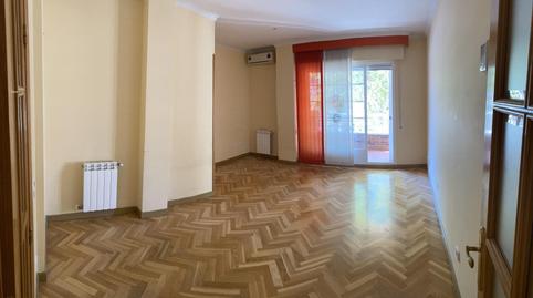 Foto 5 de Piso en venta en Calle del Valle de Cerrato, 5, Los Llanos - Valle Pardo, Madrid