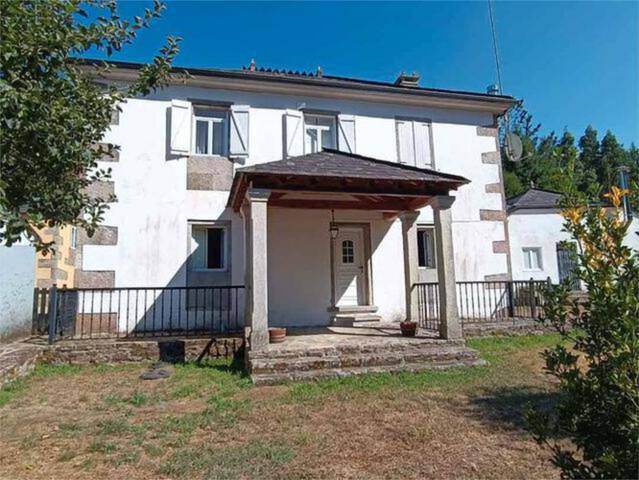 Casa-chalet en Venta en Guitiriz