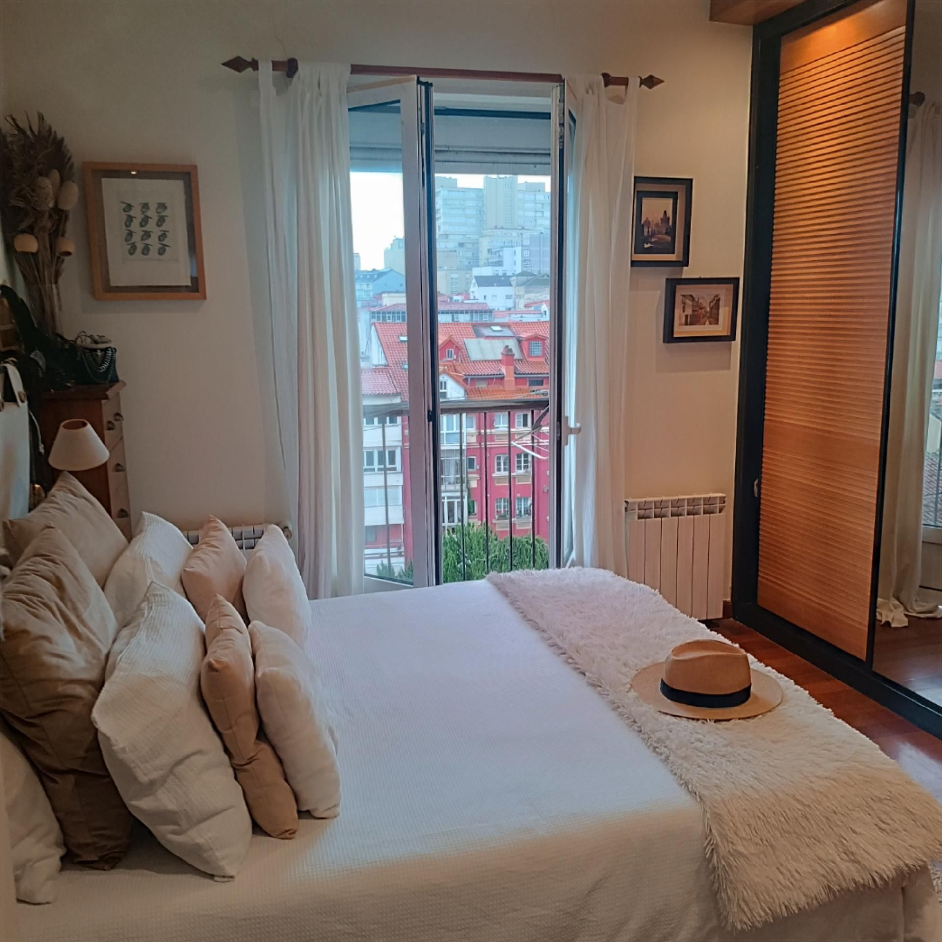 Bedroom of Flat for sale in Santander  with Terrace