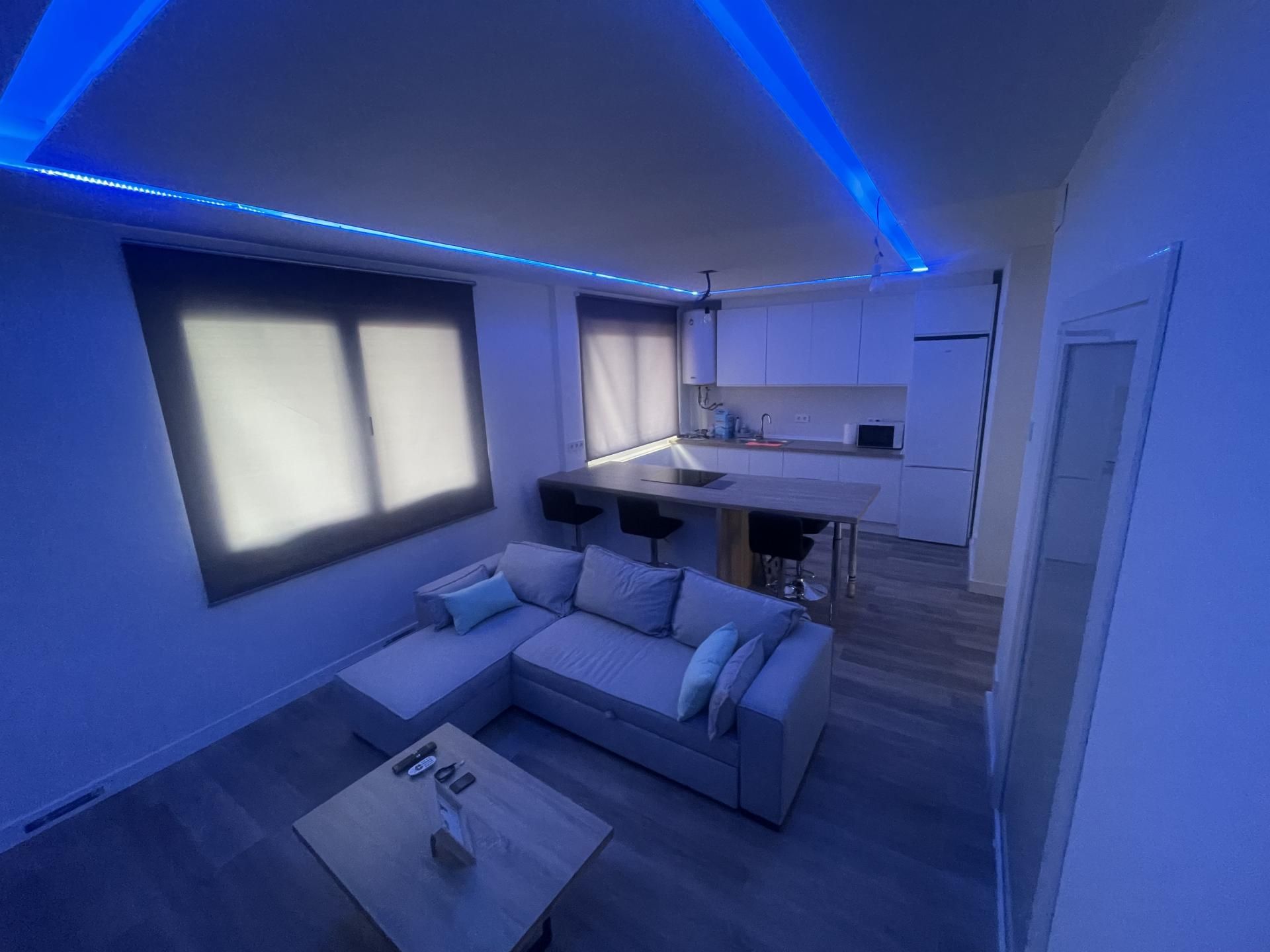 Living room of Flat to share in Ferrol  with Heating, Parquet flooring and Furnished