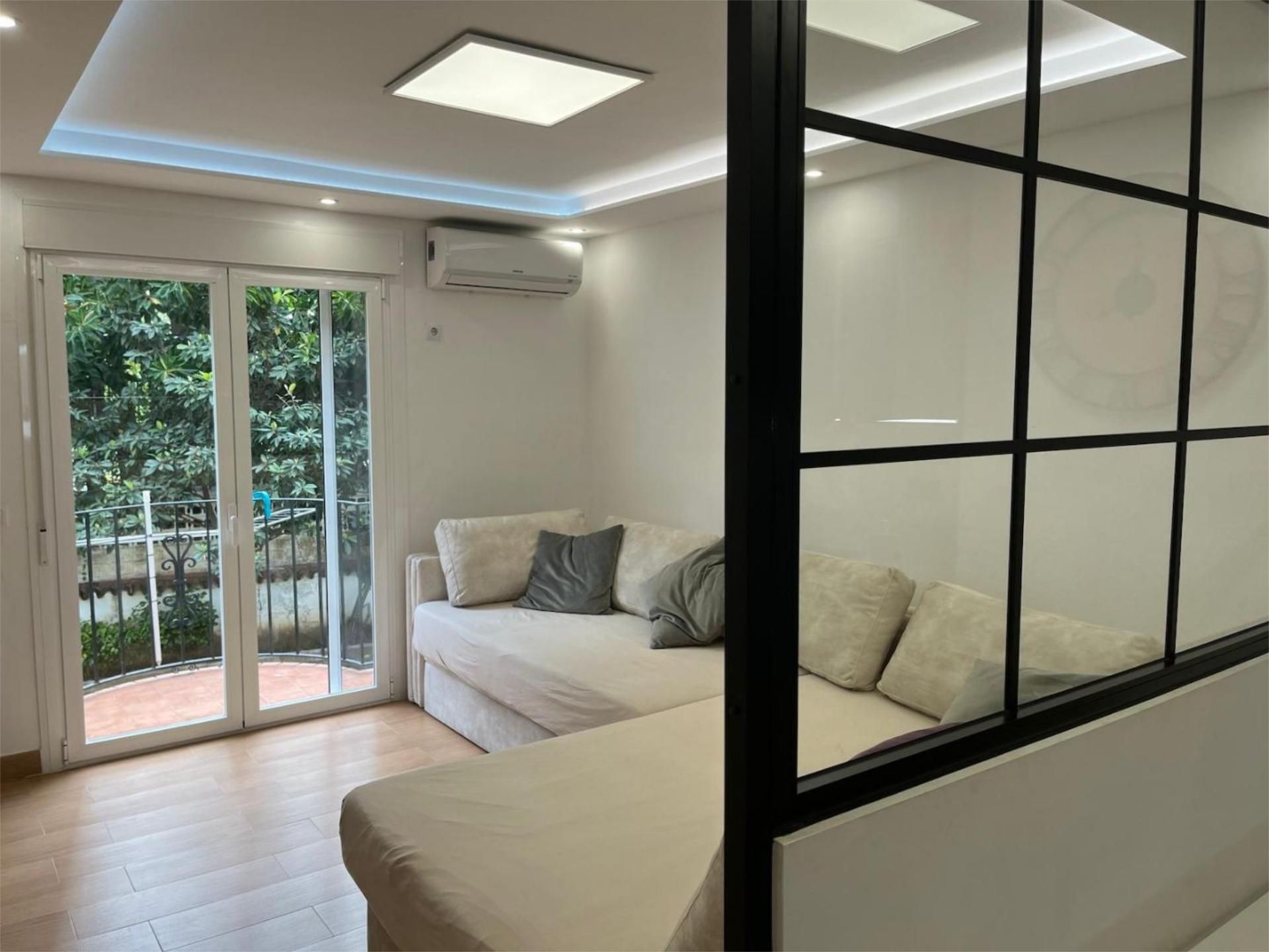 Bedroom of Flat to rent in Estepona  with Air Conditioner, Heating and Parquet flooring