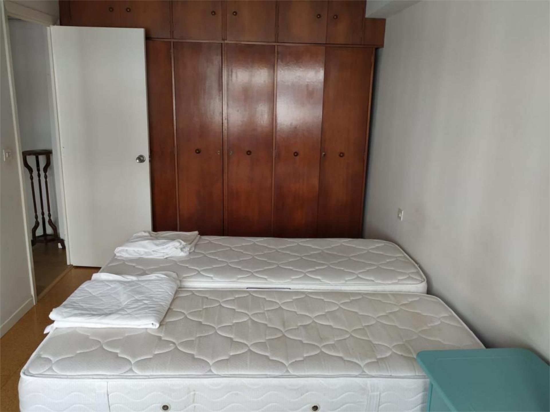 Flat to share in Ronda de Monte Alto, 202, Monte Alto - Zalaeta - Atocha