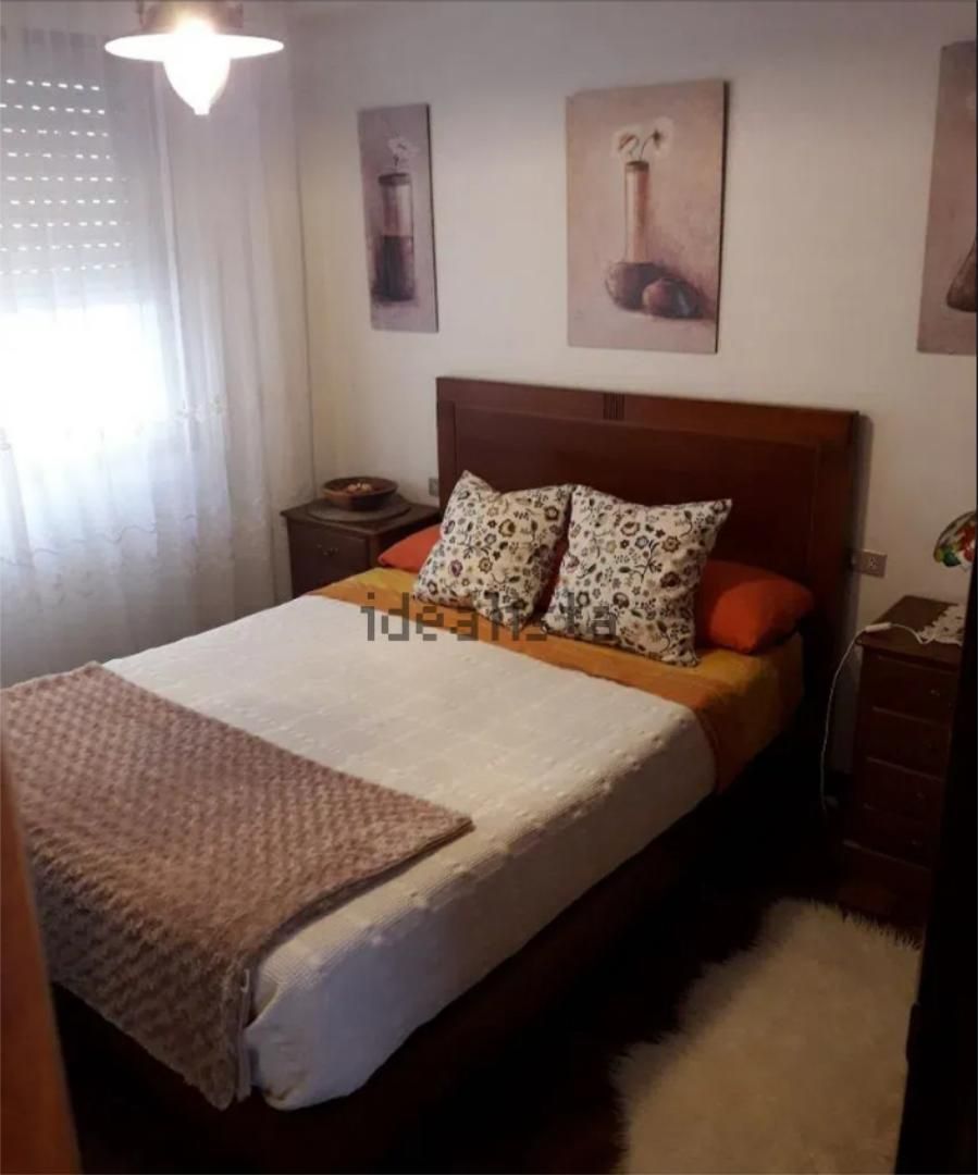 Bedroom of Flat to share in Vigo   with Air Conditioner, Heating and Parquet flooring
