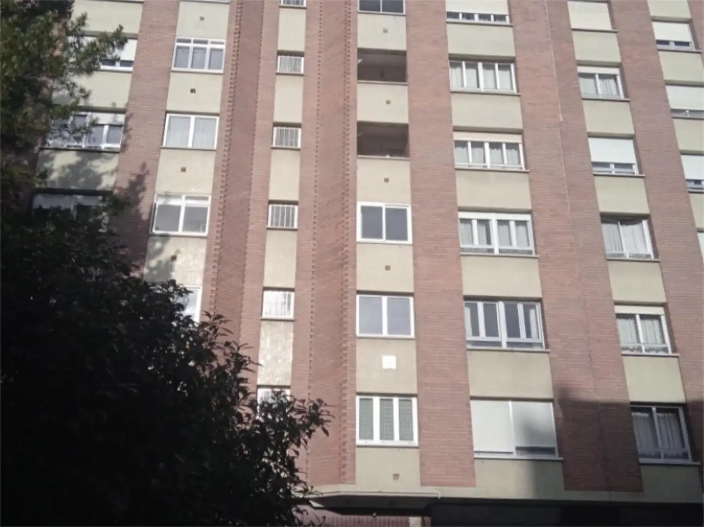 Vista exterior de Piso en venta en Gijón  con Calefacción, Parquet y Terraza