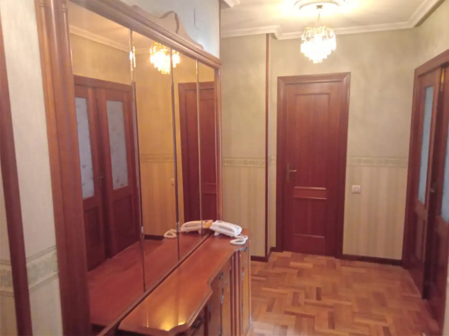 Habitación de Piso en venta en Gijón  con Calefacción, Parquet y Terraza