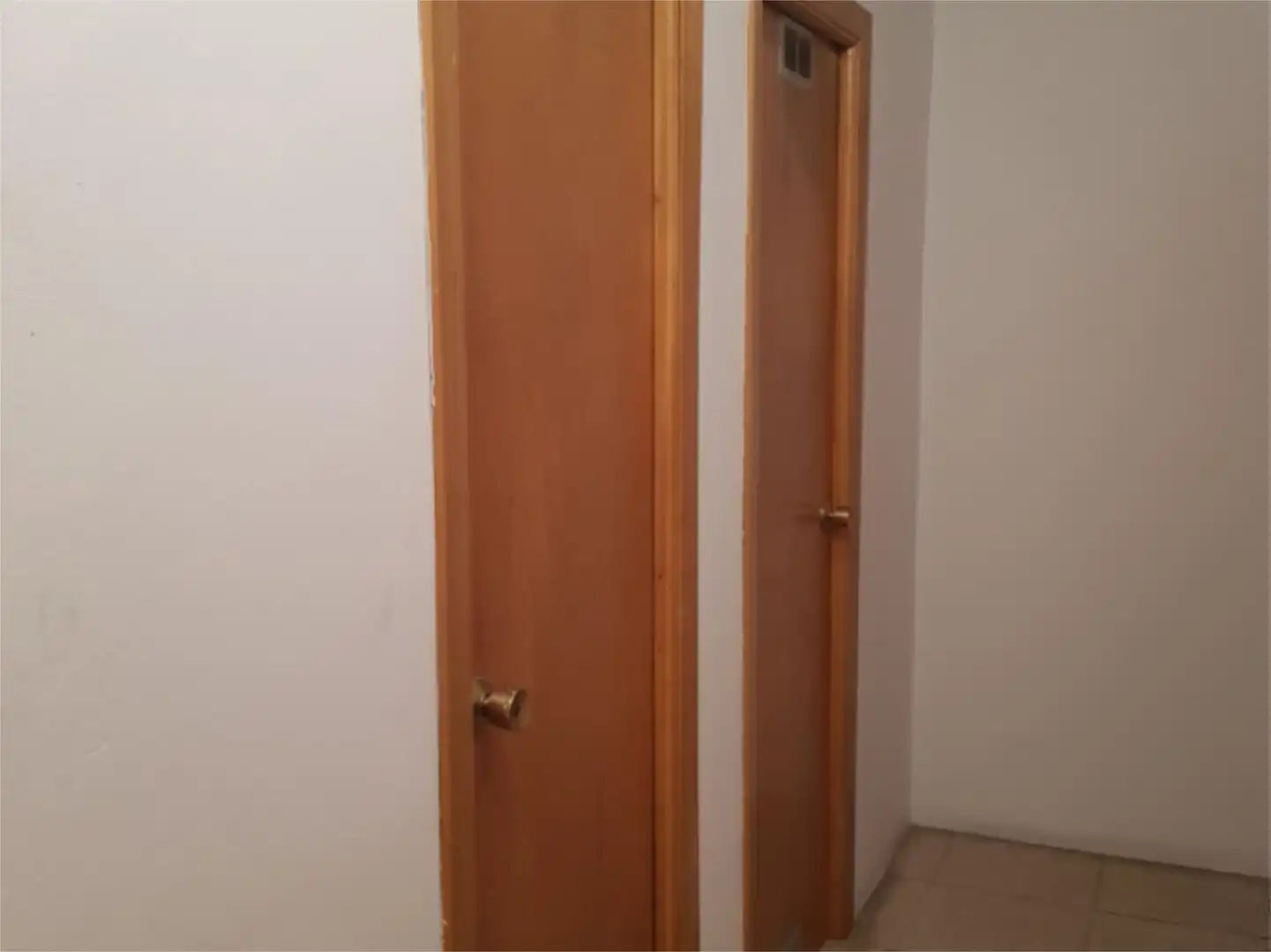 Habitación de Piso en venta en Gijón  con Calefacción, Parquet y Terraza