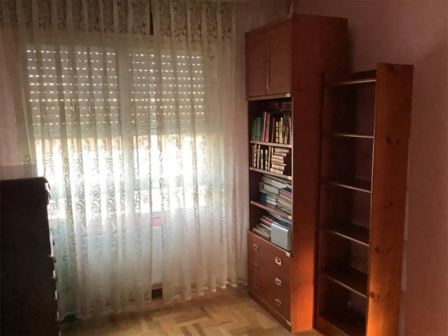 Habitación de Piso en venta en Gijón  con Calefacción, Parquet y Terraza