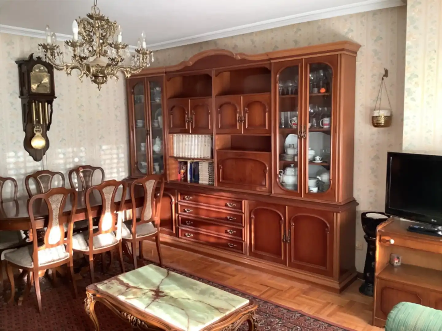 Comedor de Piso en venta en Gijón  con Calefacción, Parquet y Terraza