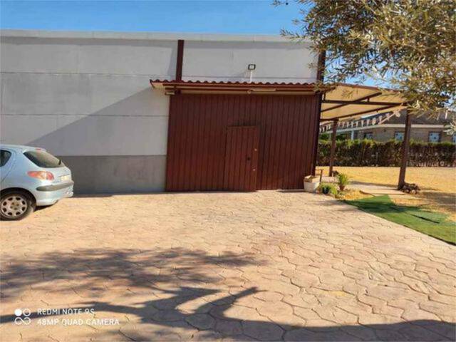 Local comercial en Alquiler en Arenal - La Pólvora