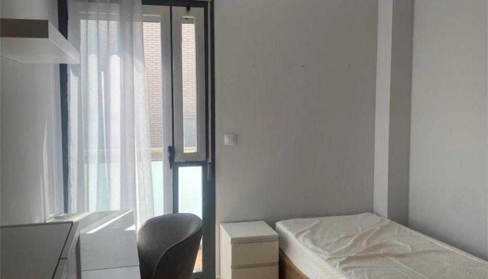 Foto 1 de Casa adosada para compartir en Calle Mayor, 90, La Muela, Zaragoza