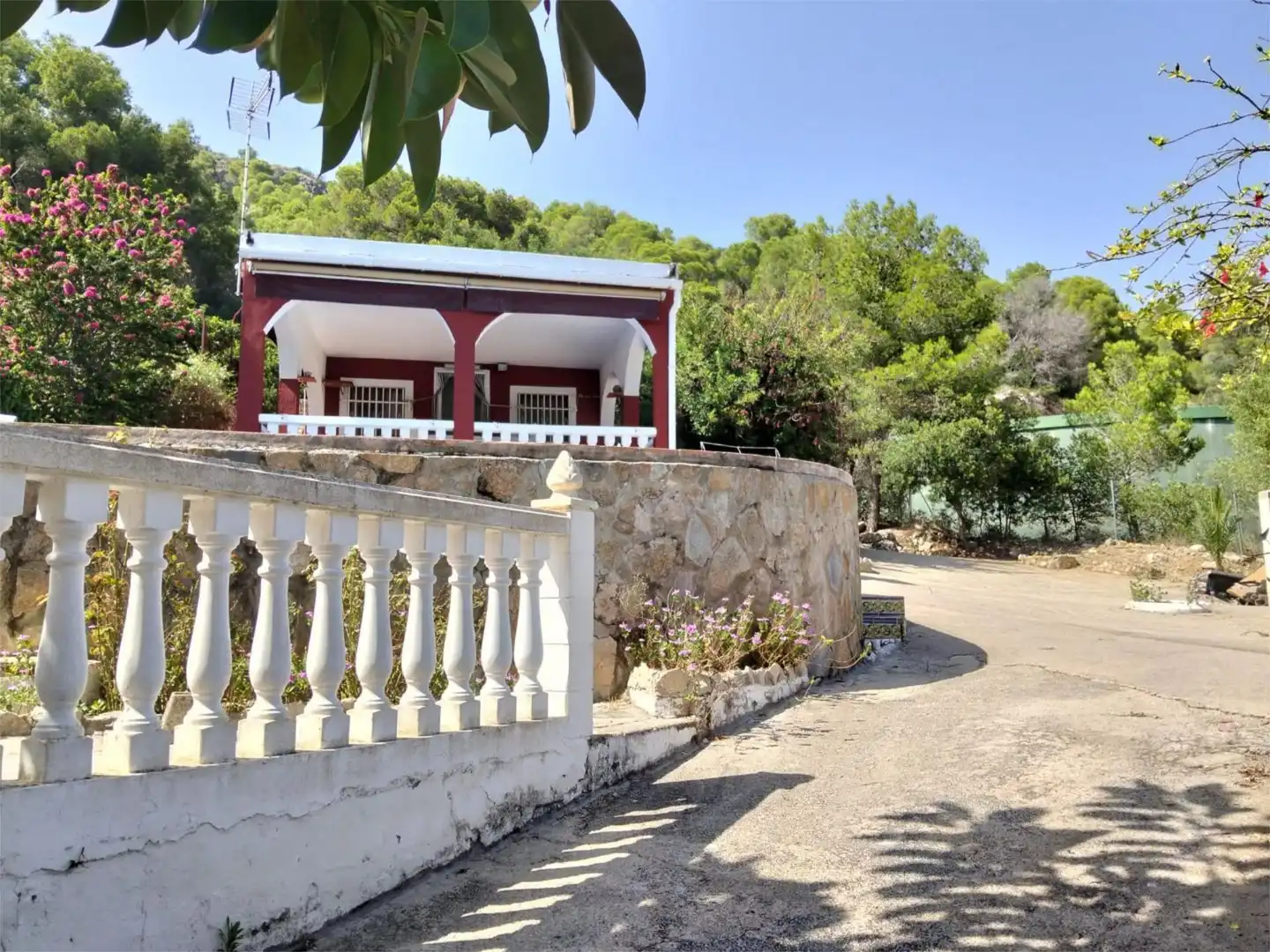Finca rústica en venta en Carrer de Les Oliveres, 5, Favara Vista exterior de Finca rústica en venta en Favara con Terraza y Piscina
