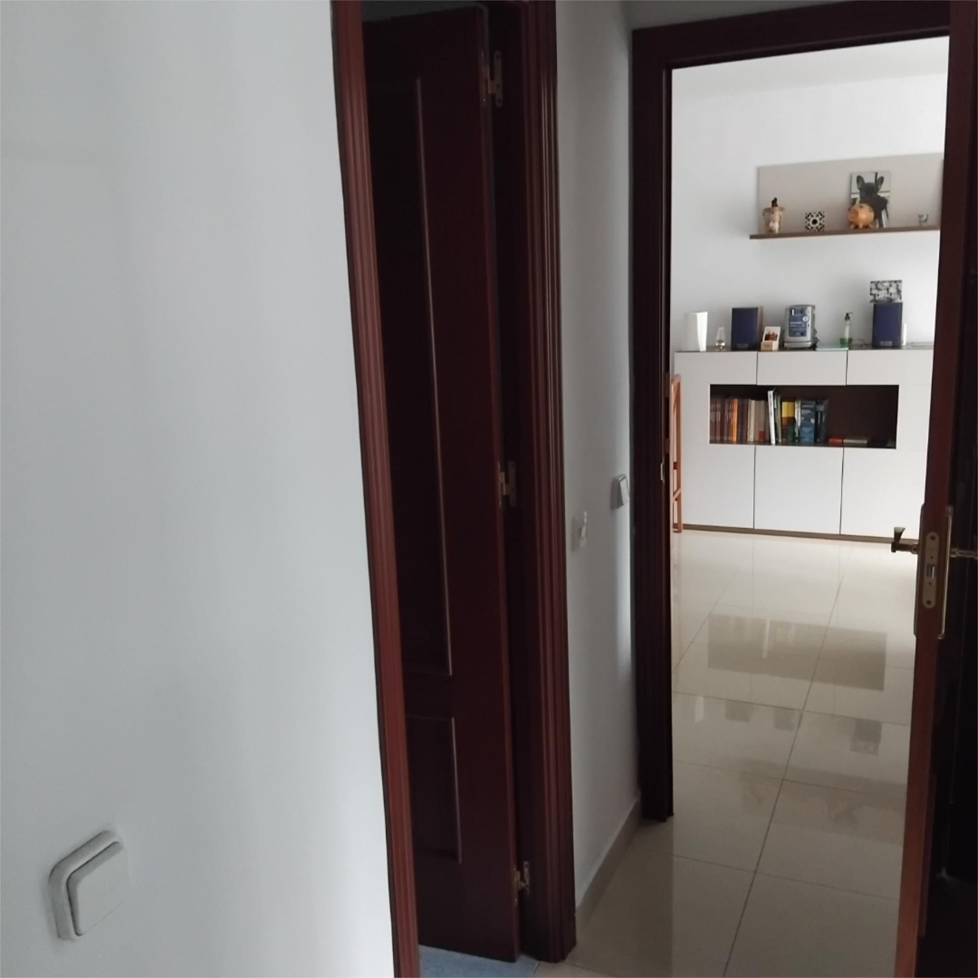 Flat to rent in Calle Arcángel San Miguel, 3, Barrio León