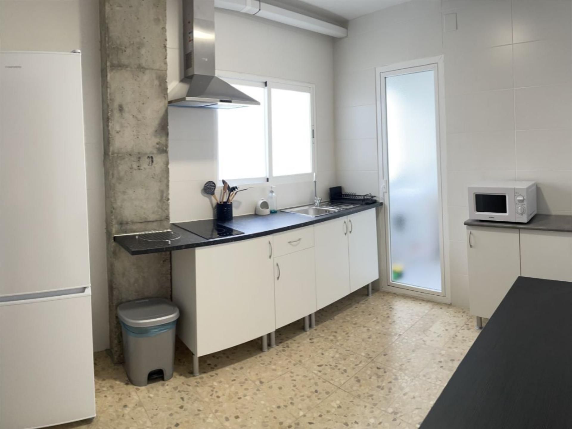 Kitchen of Flat to rent in Badajoz Capital  with Heating, Terrace and Furnished