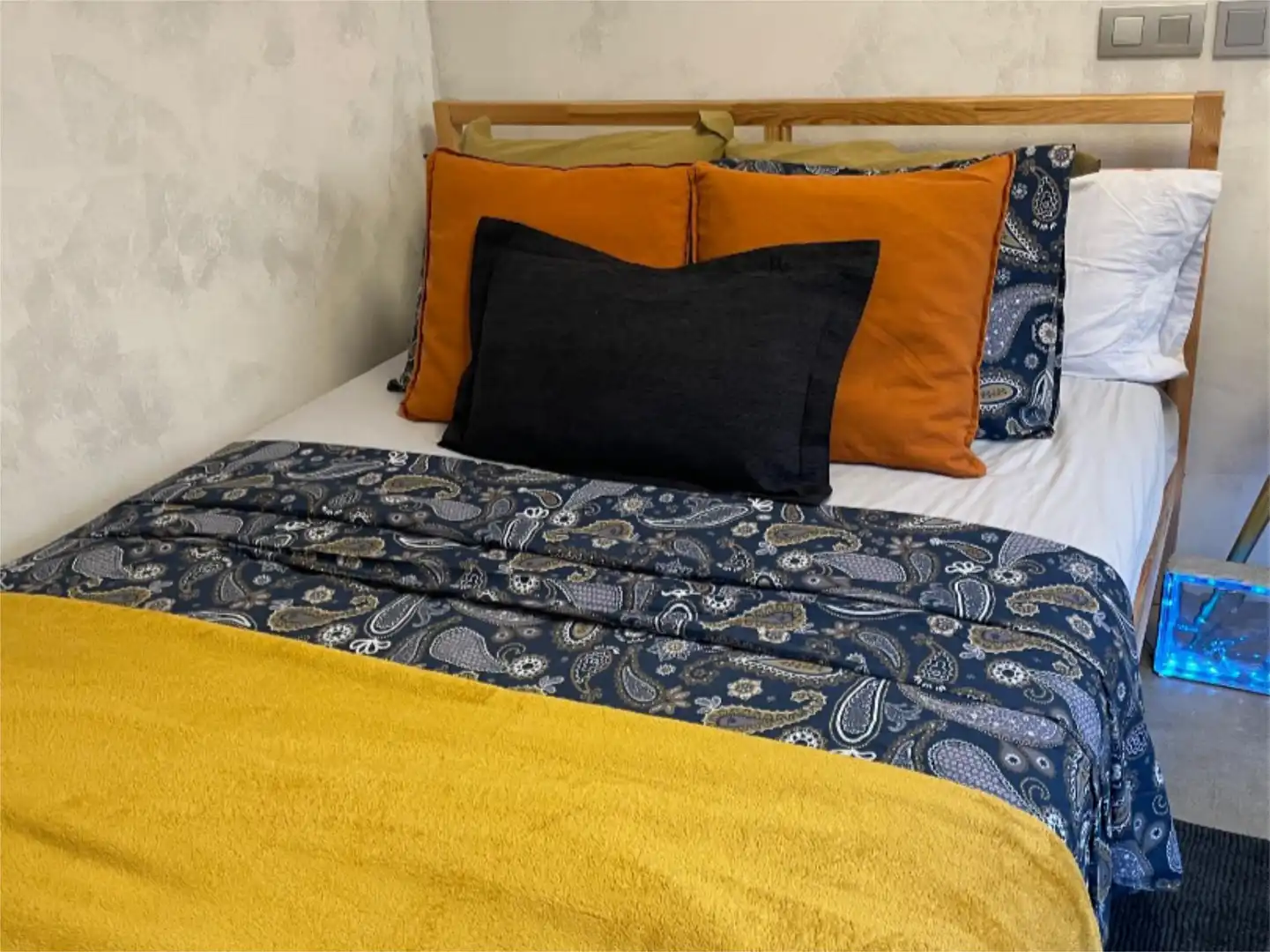 Bedroom of Flat for share in Madrid  with Air Conditioner, Heating and Terrace