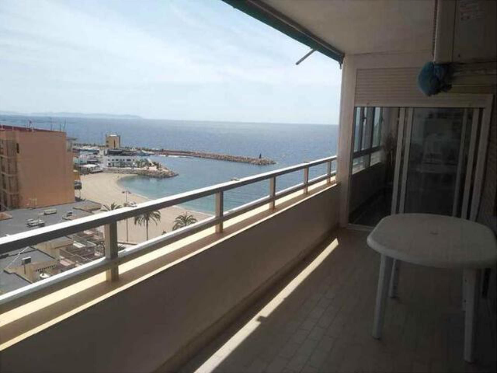 Dormitori de Pis de lloguer en Roquetas de Mar amb Jardí privat, Terrassa i Piscina