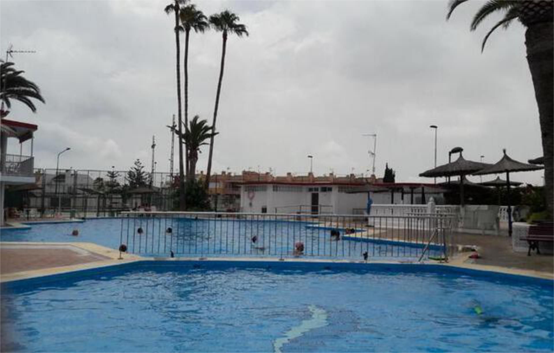 Swimming pool of Flat to rent in Torrevieja  with Private garden, Terrace and Swimming Pool