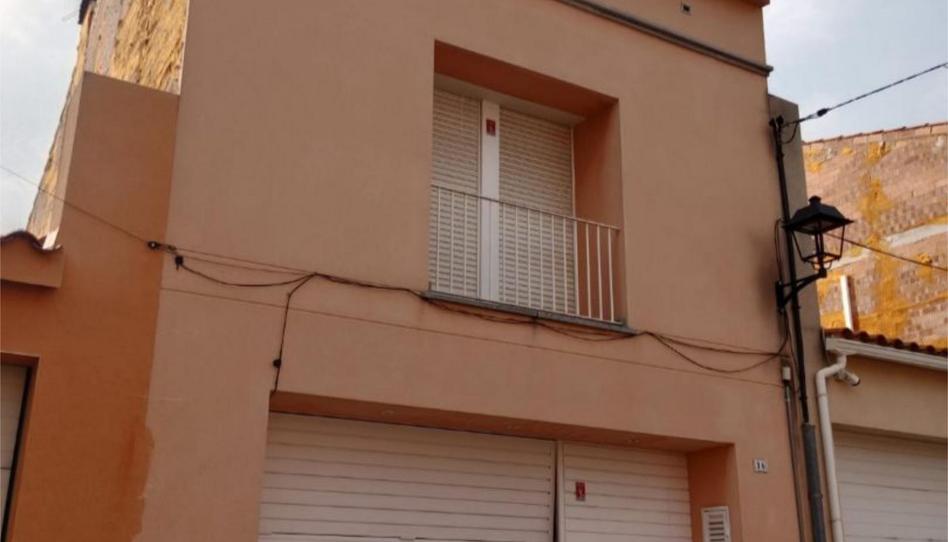 Foto 1 de Casa adosada en venda a Carrer Major, 12, Banyeres del Penedès, Tarragona