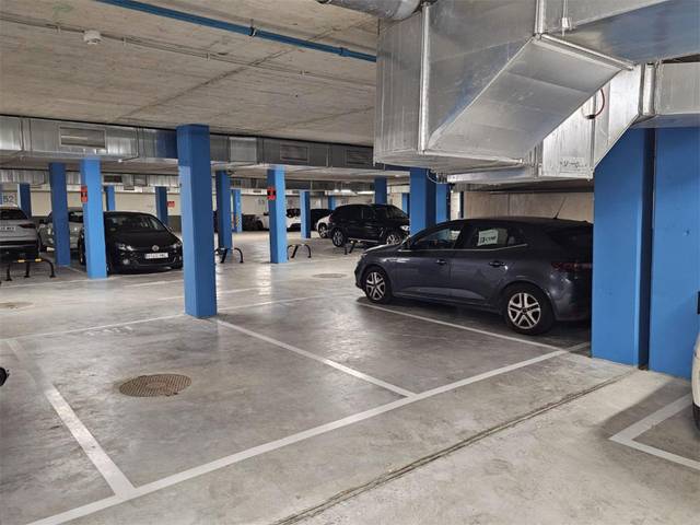 Garaje en Alquiler en Carrer de Benet Cortada, 2 en Volpelleres