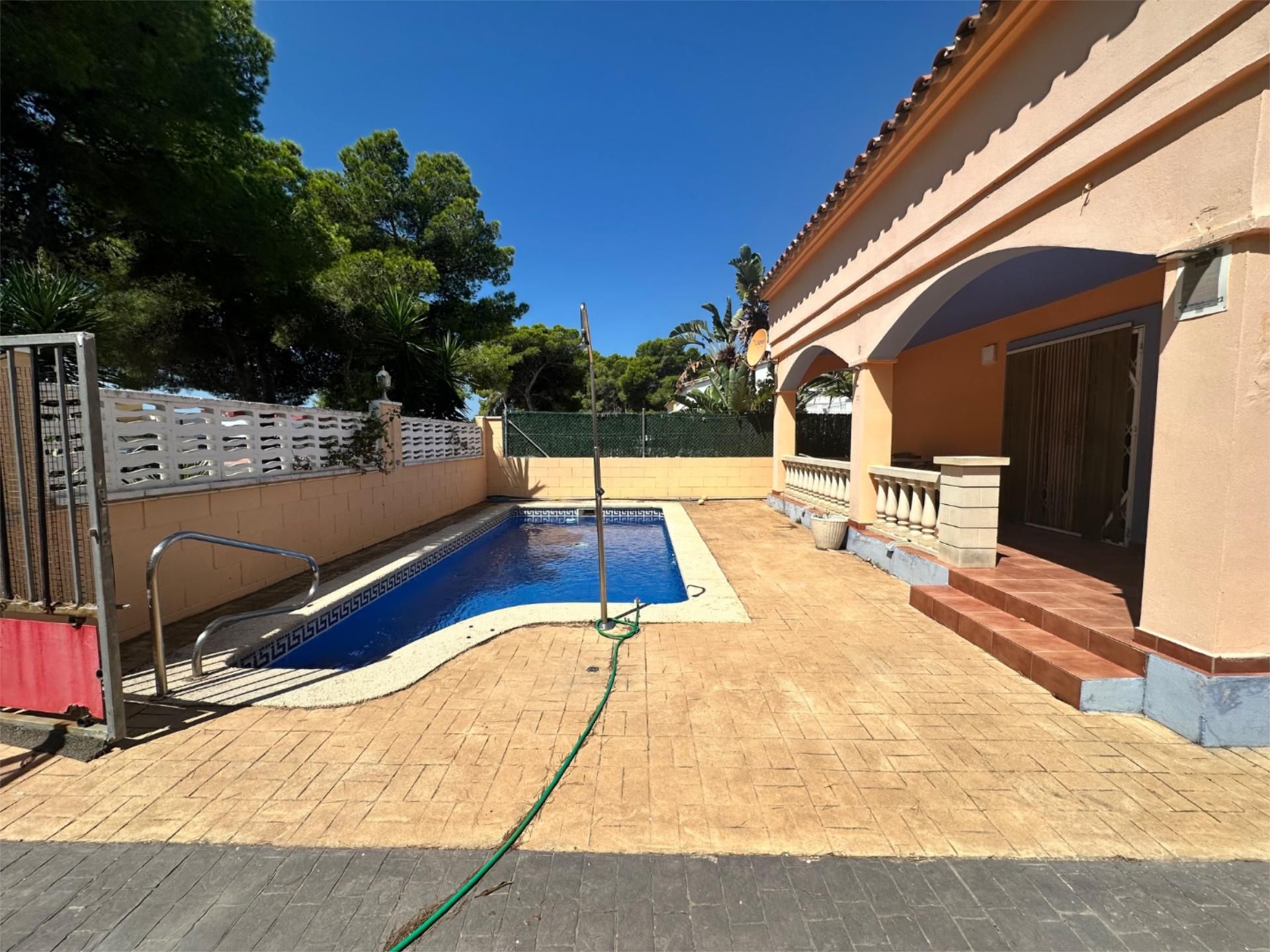 Exterior view of Flat for sale in Deltebre  with Air Conditioner, Heating and Private garden