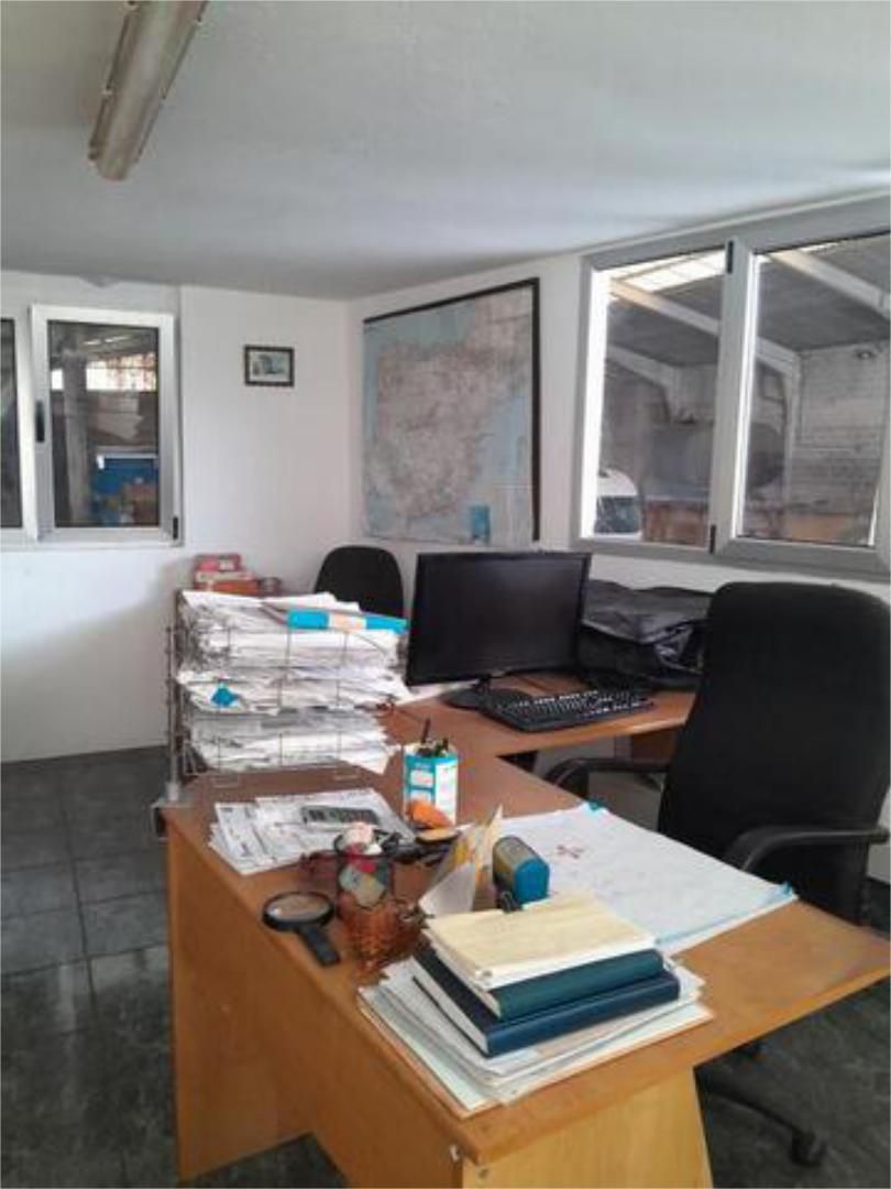 Oficina de lloguer en Siero
