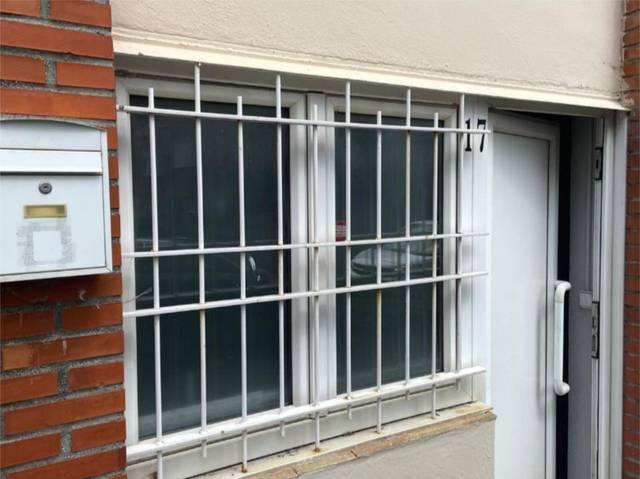 Local comercial en Alquiler en Etxebarri Zeharbide, 17 en Sopelana