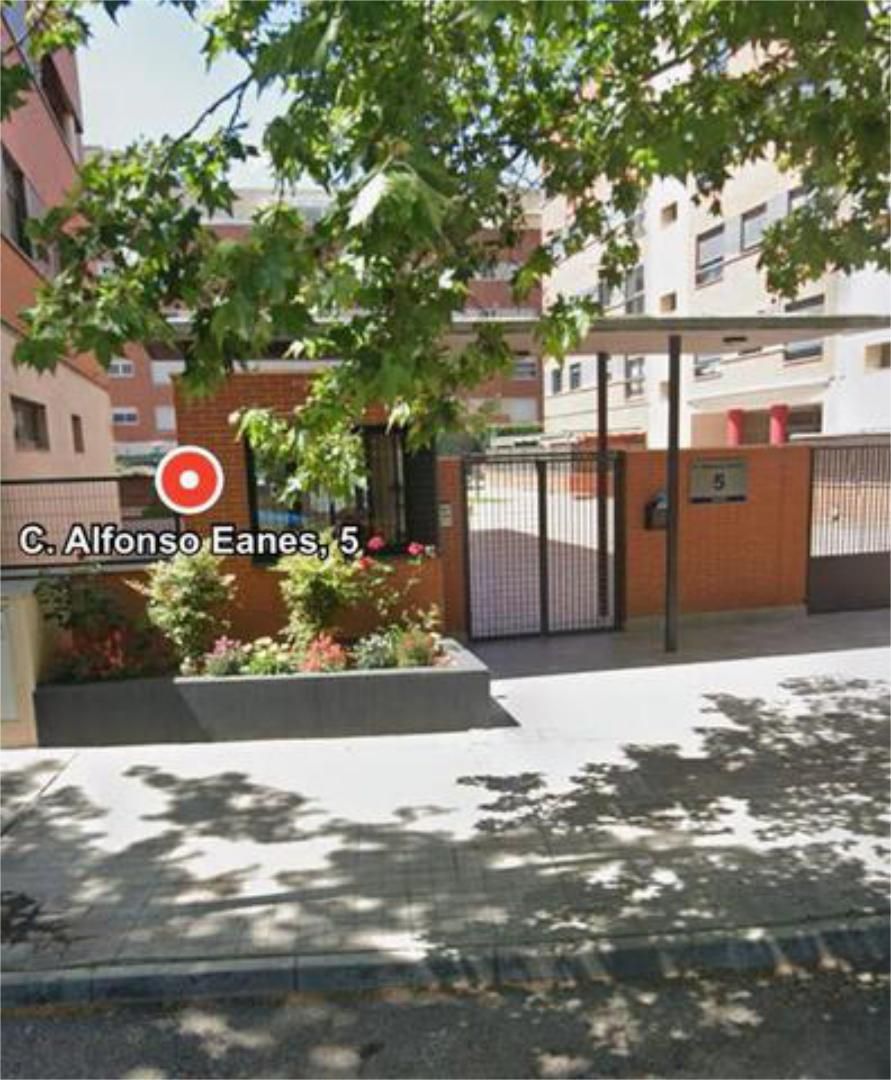 Vista exterior de Apartamento de alquiler en Ciudad Real Capital con Jardín privado, Trastero y Piscina