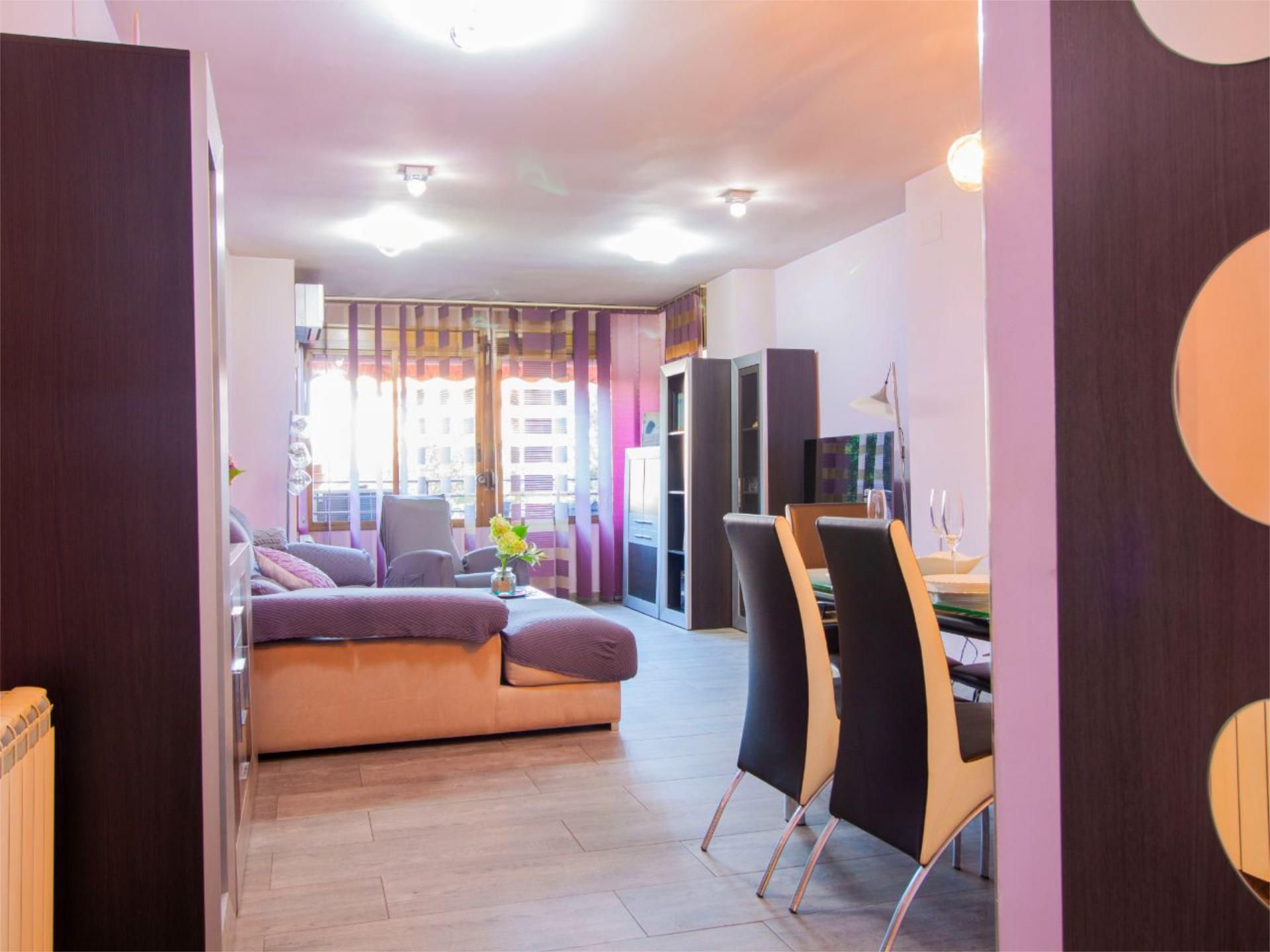 Living room of Flat for sale in  Madrid Capital  with Air Conditioner and Swimming Pool