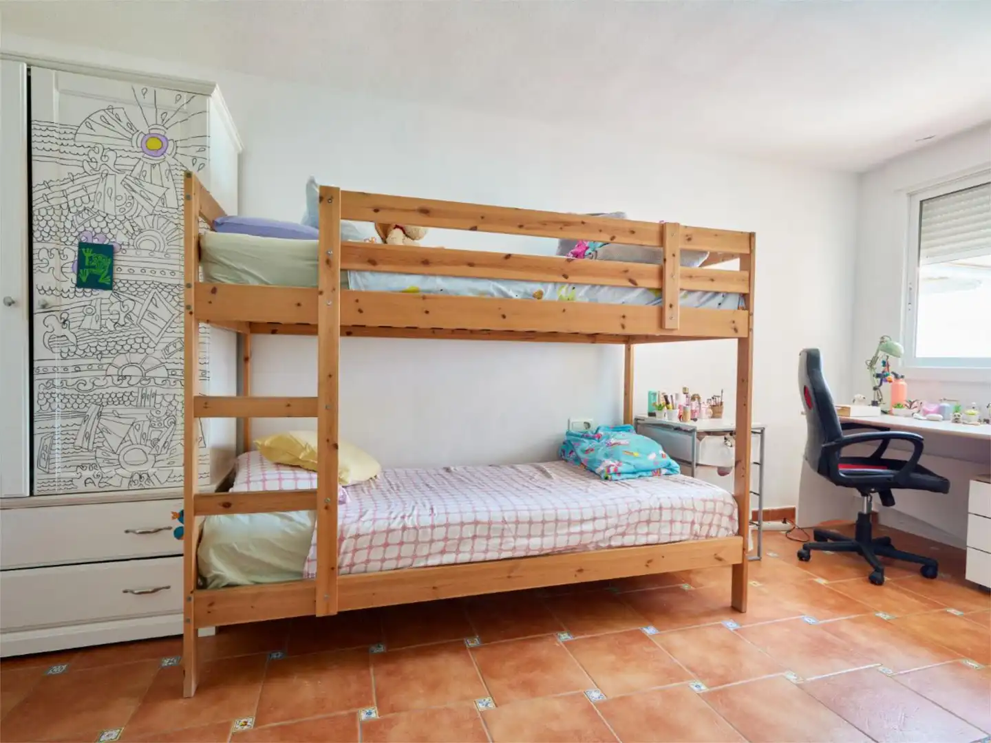 Flat for rent in Avenida Jaime I el Conquistador, Playa Muchavista Bedroom of Flat for rent in El Campello with Air Conditioner, Terrace and Storage room
