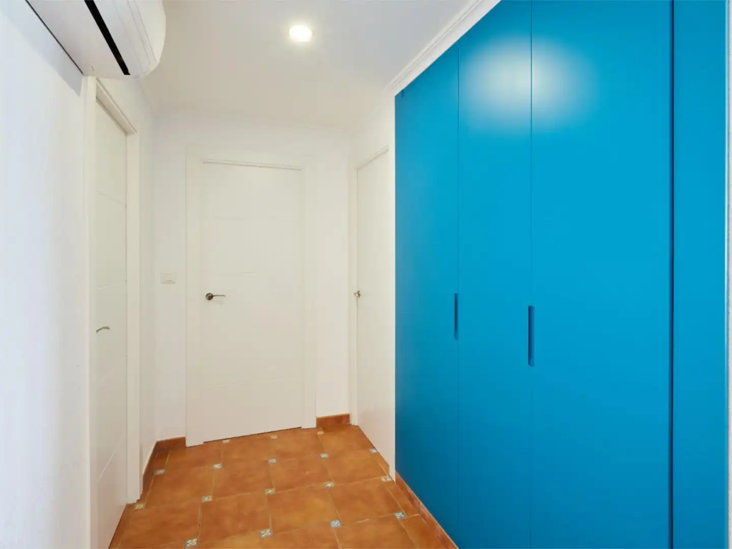 Flat for rent in Avenida Jaime I el Conquistador, Playa Muchavista Flat for rent in El Campello with Air Conditioner, Terrace and Storage room