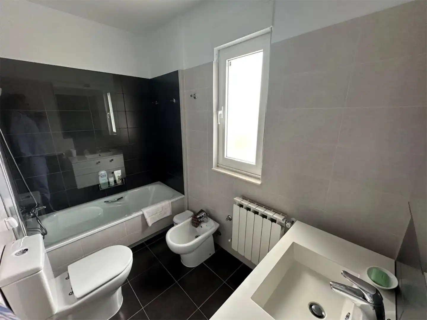 Bathroom of Houses for sale in Ribadeo  with Terrace and Balcony
