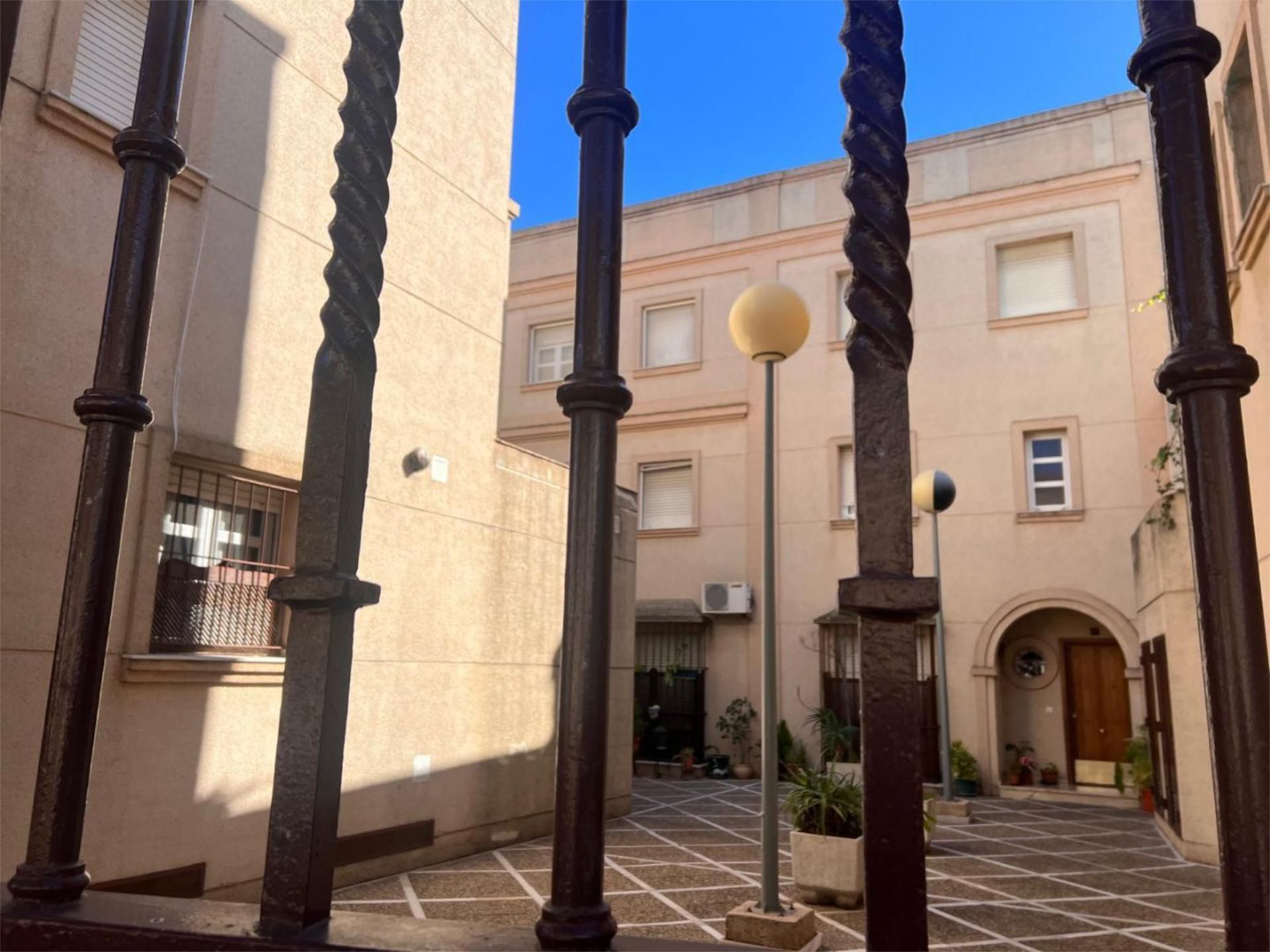 Vista exterior de Casa adosada en venta en Jerez de la Frontera con Aire acondicionado y Terraza