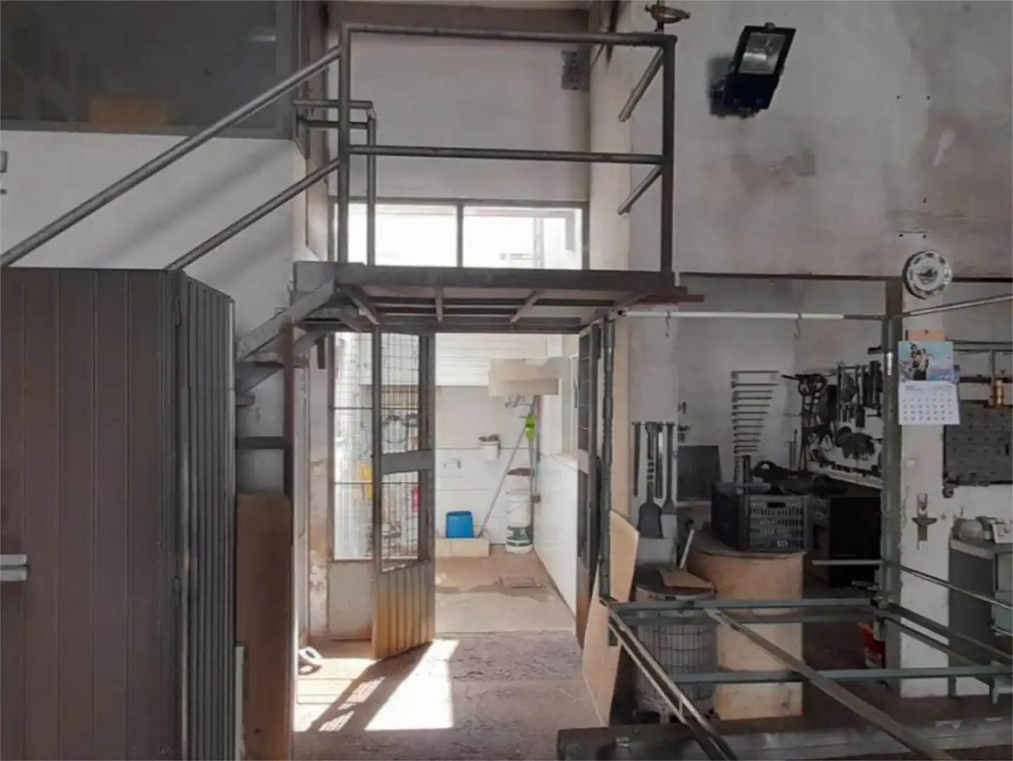 Fabrikhallen zum Verkauf in Avenida de la Paz, 53, Montijo Fabrikhallen zum Verkauf in Montijo