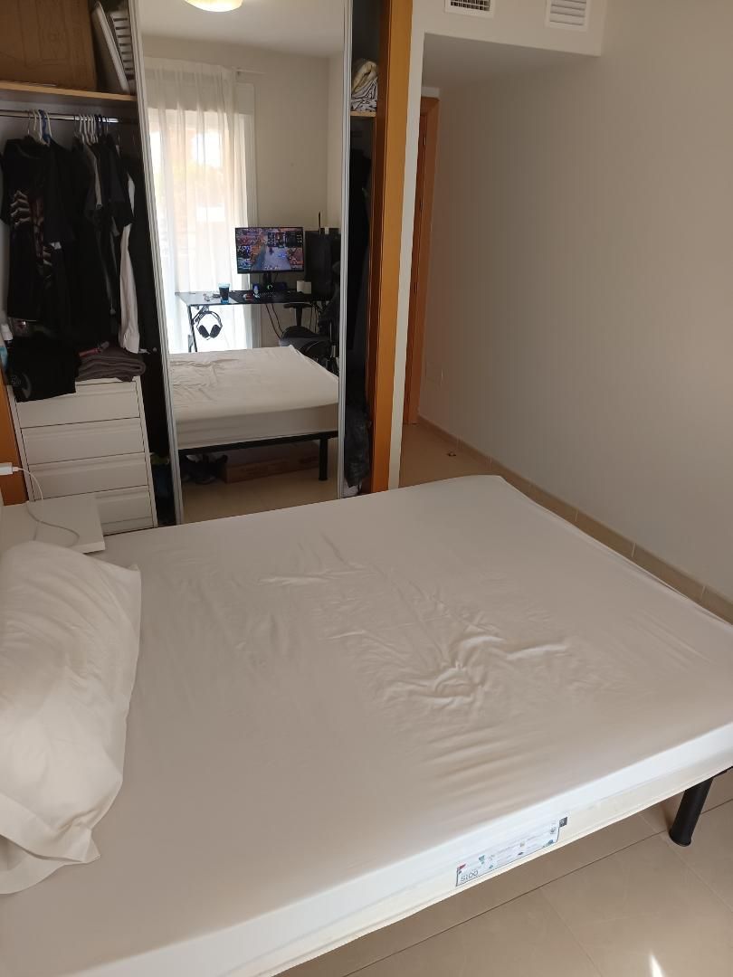 Bedroom of Flat to share in Vera