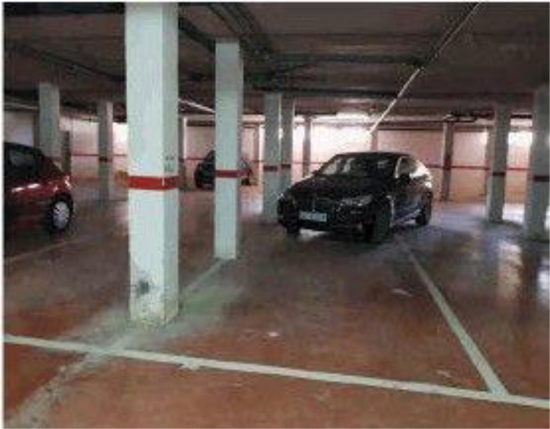 Parking of Garage to rent in Benferri
