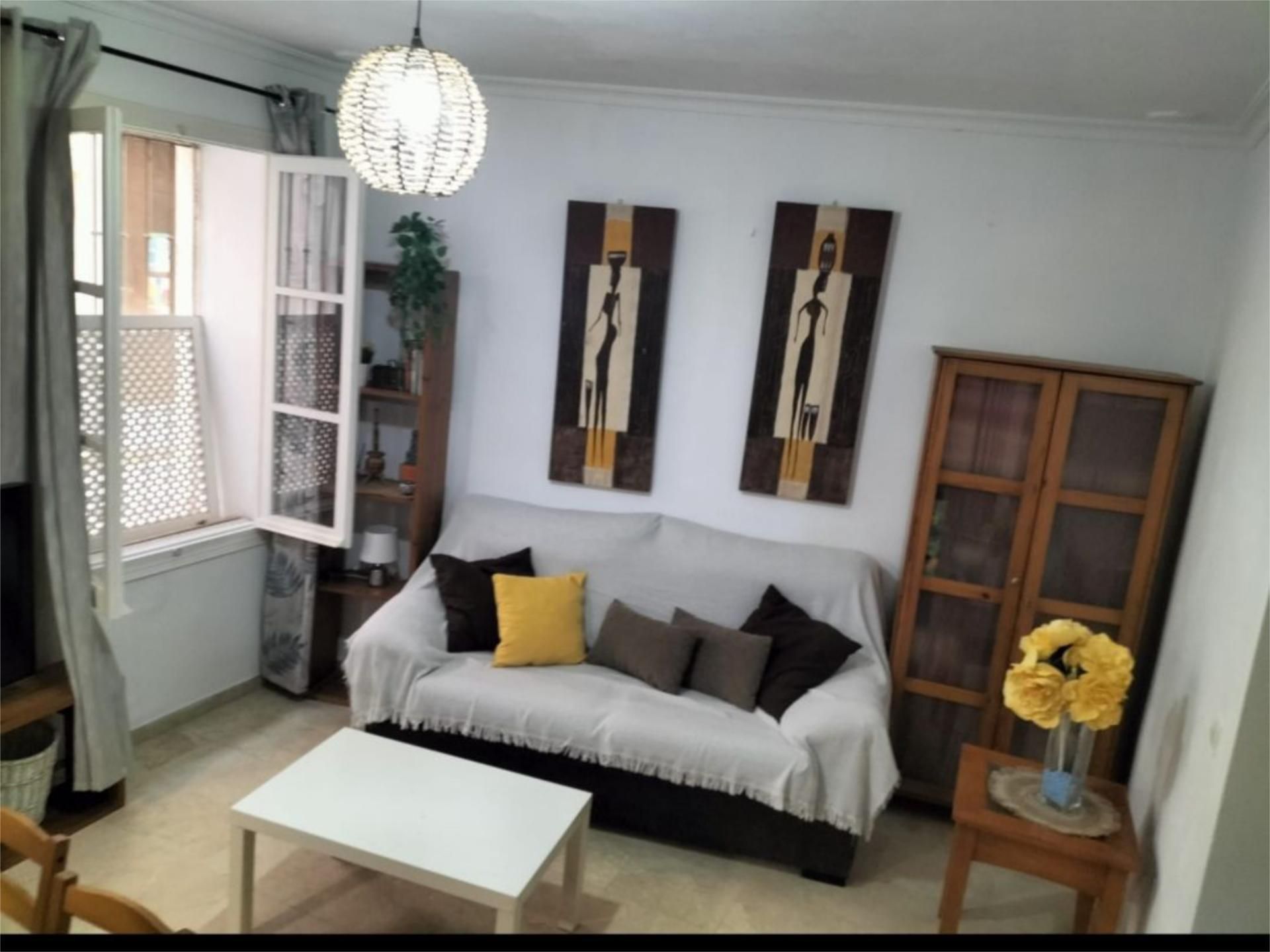 Sala d'estar de Pis de lloguer en  Cádiz Capital
