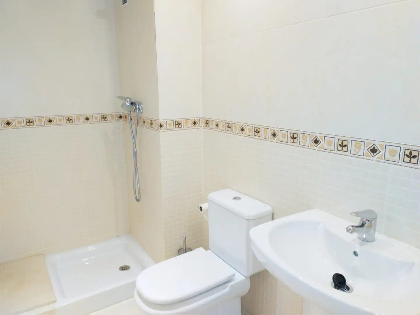 Wohnung zum Verkauf in Calle Pastora Imperio, 21, Alegría de la Huerta- Jardín de Málaga Badezimmer von Wohnung zum Verkauf in Málaga mit Klimaanlage, Heizung und Parkett