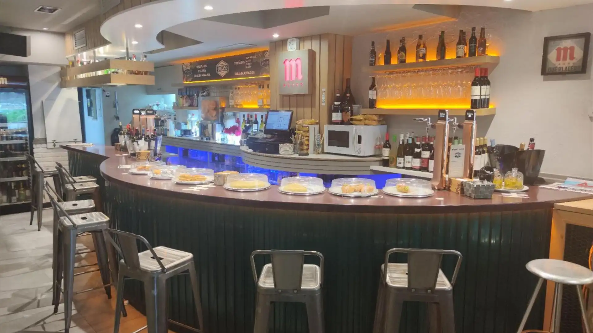 Premises for transfer in Ermua  with Air Conditioner and Heating