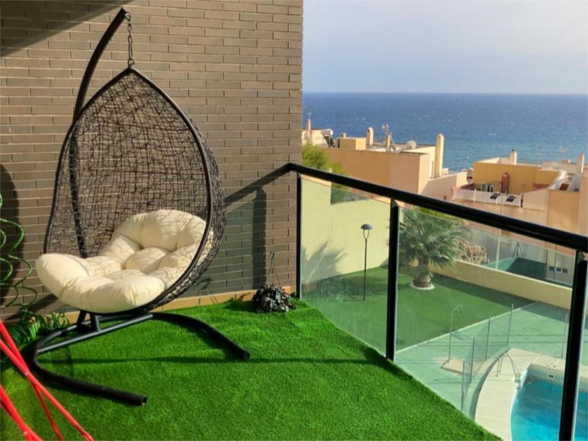 Terrassa de Pis de lloguer en Roquetas de Mar amb Aire condicionat, Terrassa i Piscina