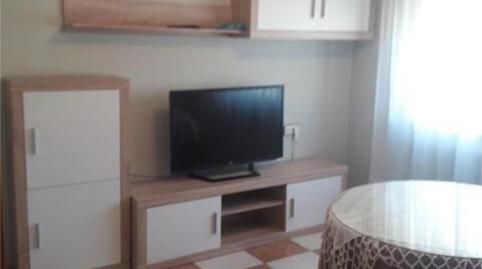 Foto 2 de Apartament de lloguer a Miralvalle - Av. Virgen del Puerto - La Data, Cáceres