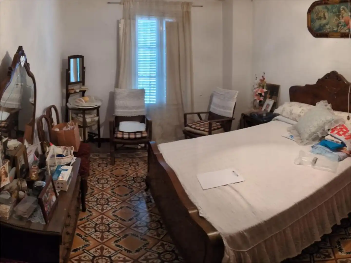 Einfamilien-Reihenhaus zum Verkauf in Carrer Planet, 27, Cervera del Maestre Schlafzimmer von Einfamilien-Reihenhaus zum Verkauf in Cervera del Maestre mit Terrasse und Balkon
