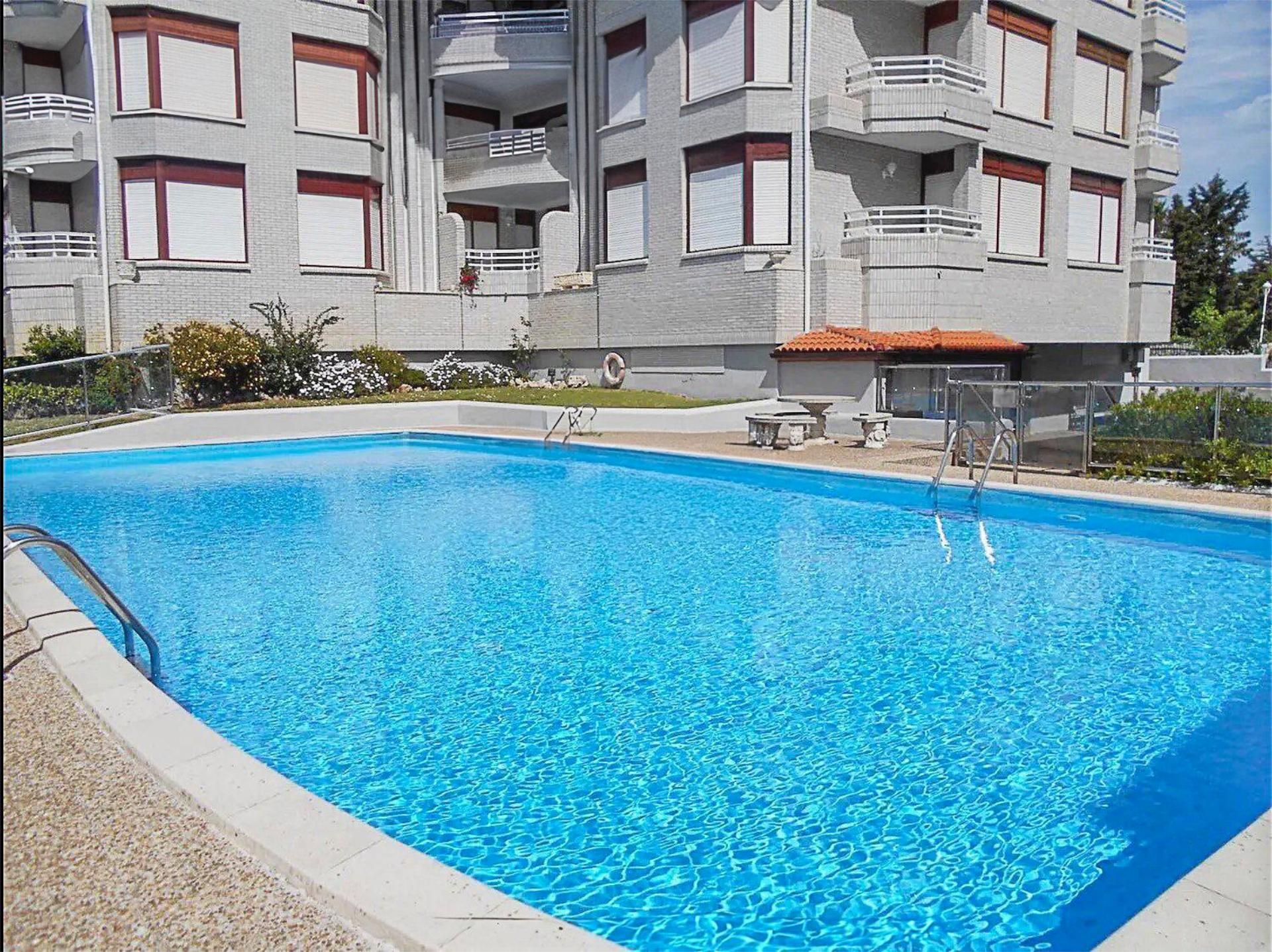 Swimming pool of Flat for sale in Noja