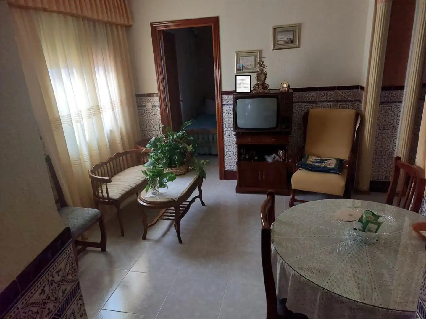 Piso en venta en Calle Depositos de Agua, 25, La Solana Sala de estar de Piso en venta en La Solana con Calefacción y Amueblado