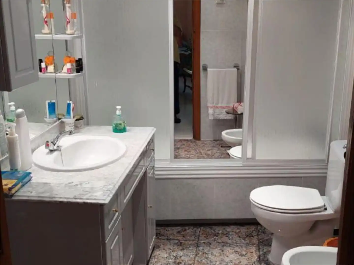 Piso en venta en Calle Depositos de Agua, 25, La Solana Baño de Piso en venta en La Solana con Calefacción y Amueblado