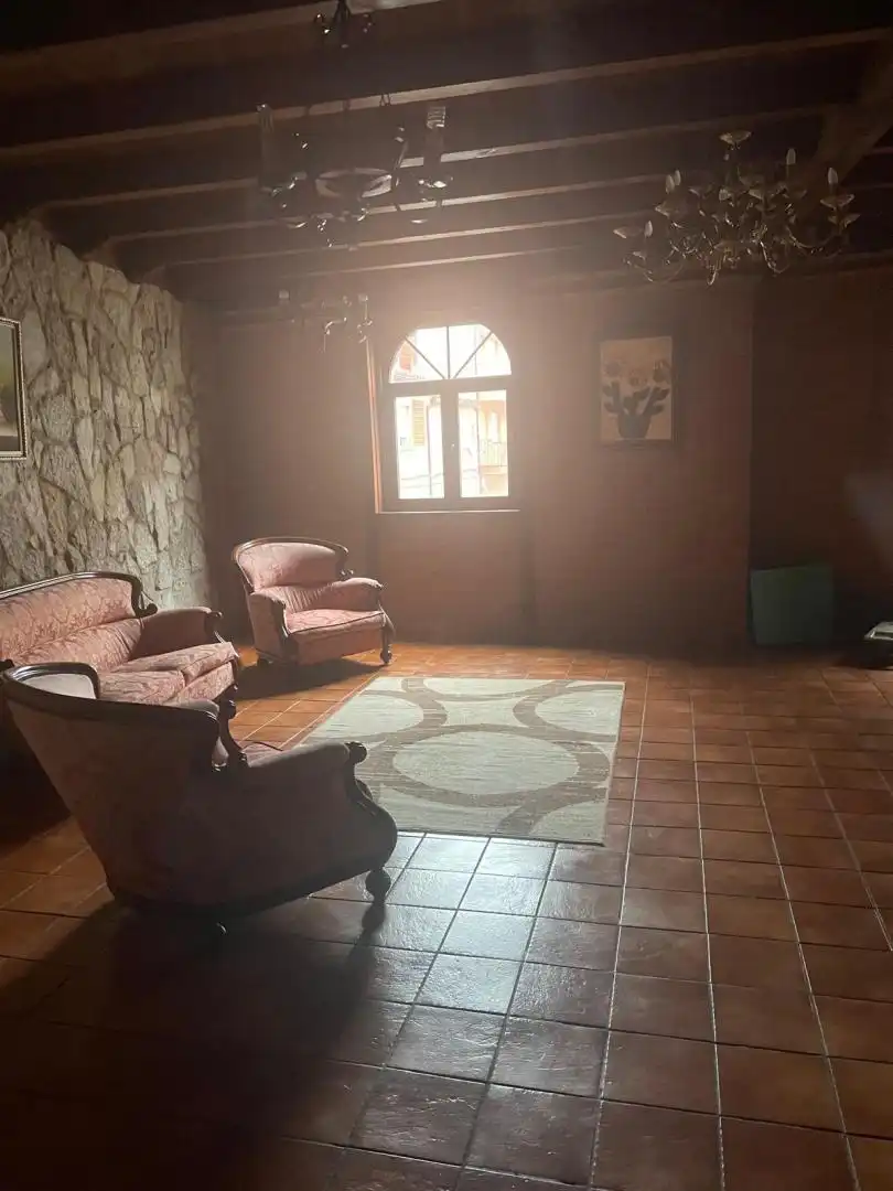 Casa adosada en venda a Calle Real, 58, Villaquilambre Sala d'estar de Casa adosada en venda en Villaquilambre
