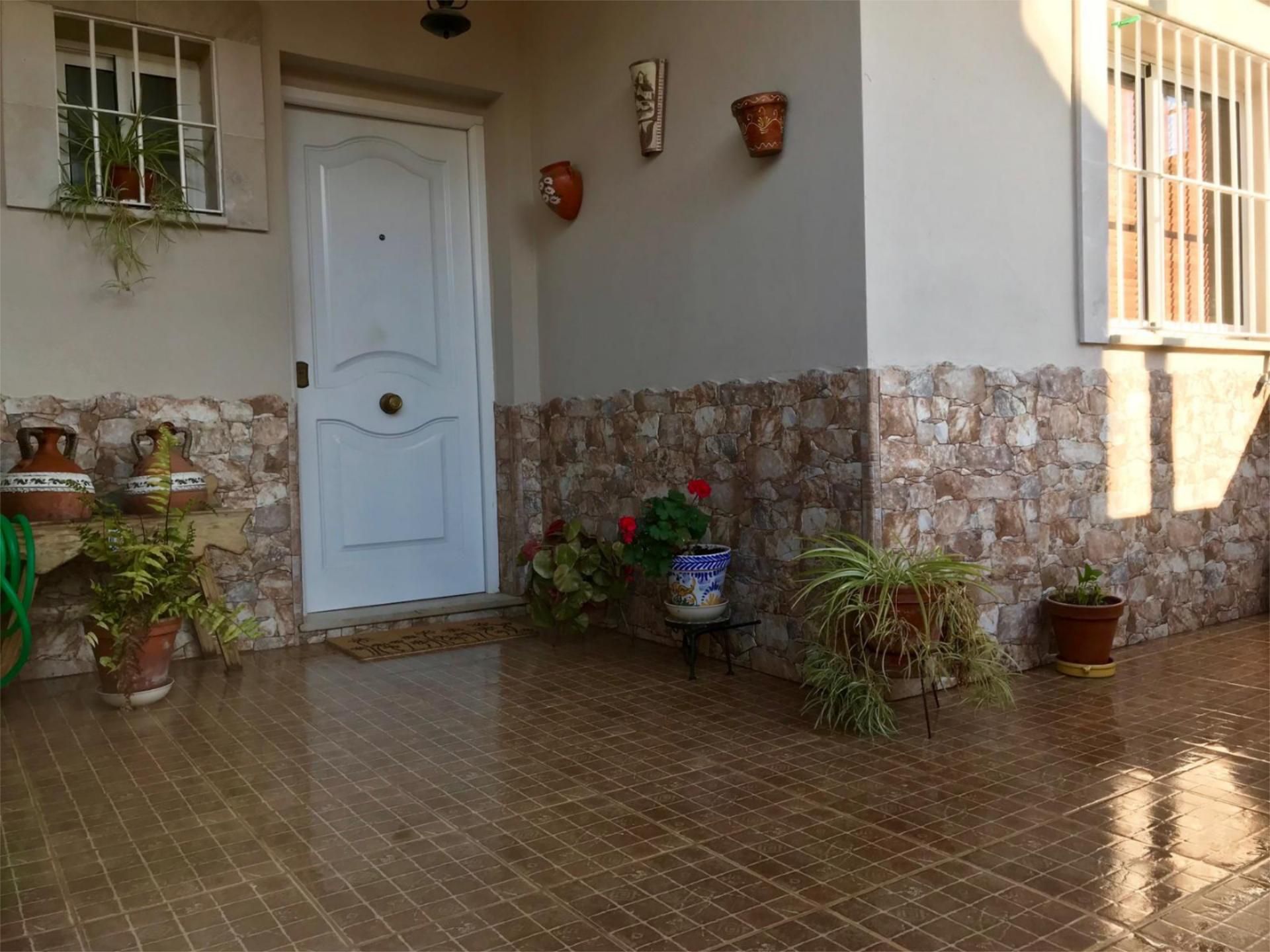 Single-family semi-detached to rent in Tocina  with Terrace