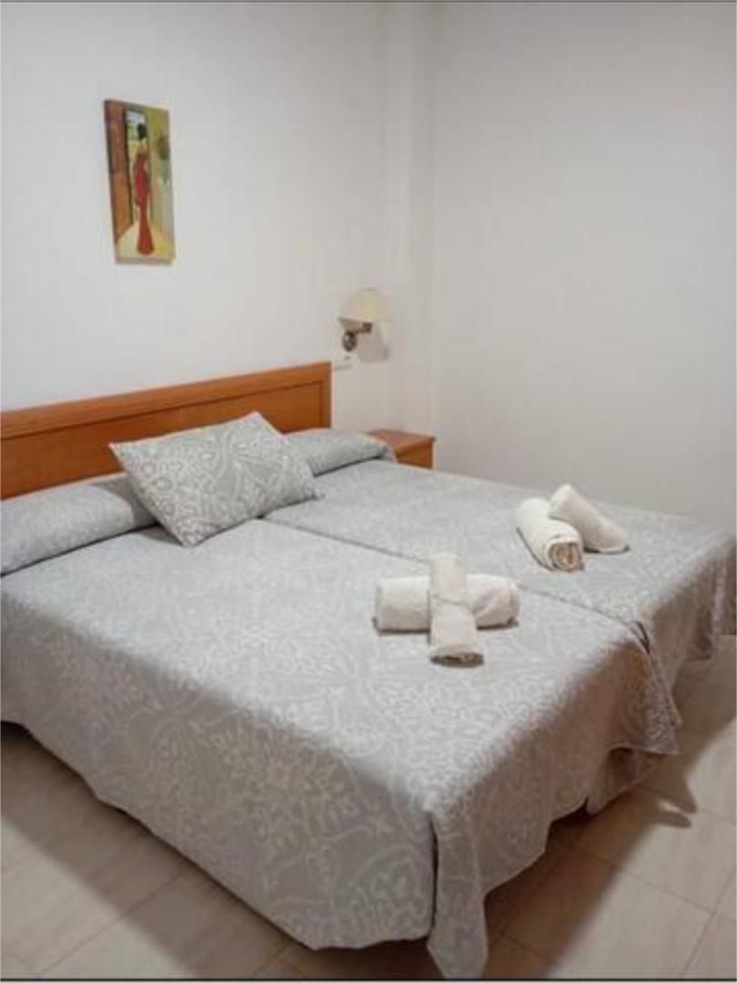 Dormitori de Apartament en venda en Barbate amb Terrassa, Piscina i Moblat