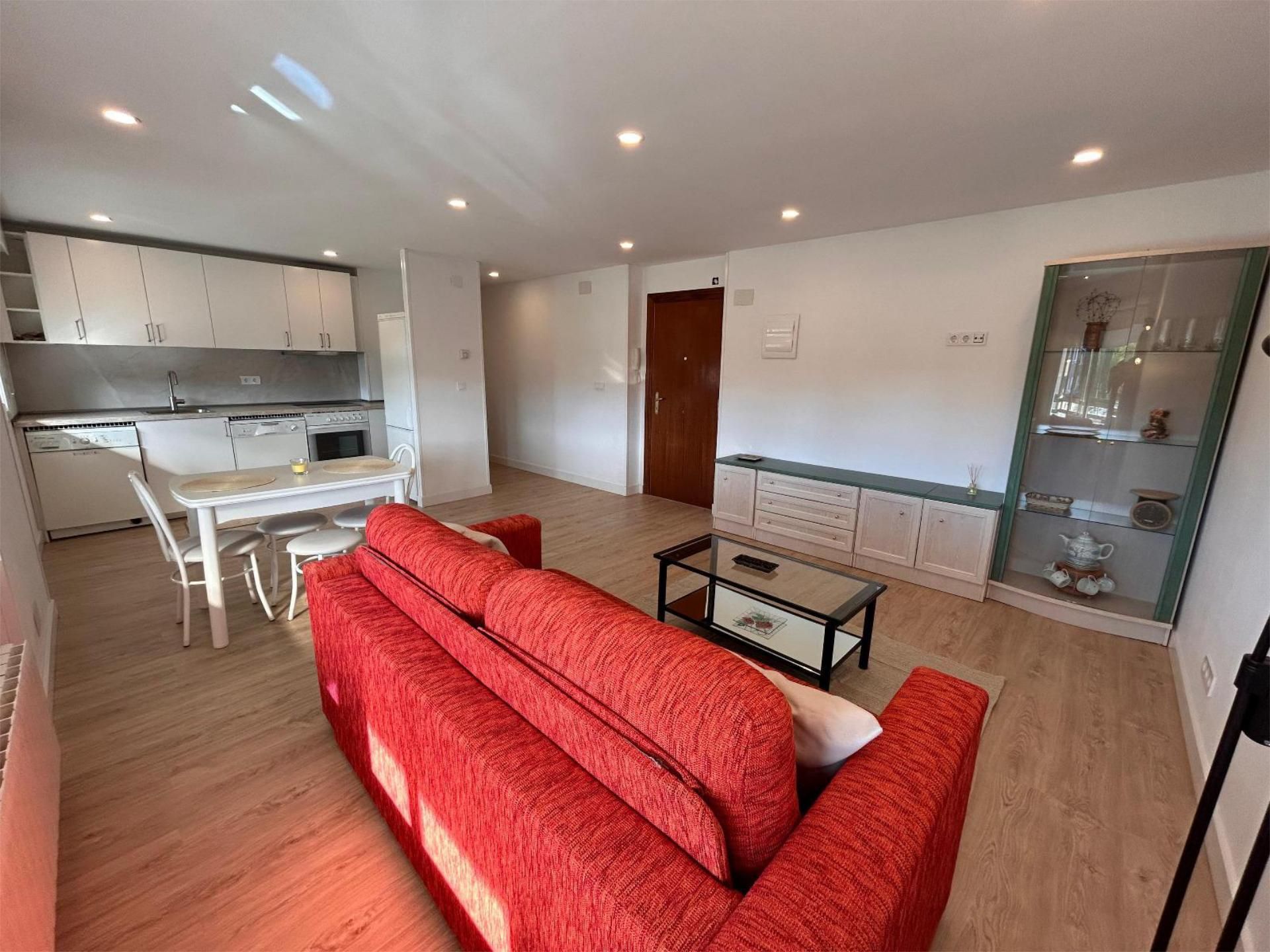 Wohnzimmer von Wohnung miete in Villarcayo de Merindad de Castilla la Vieja mit Heizung, Terrasse und Möbliert